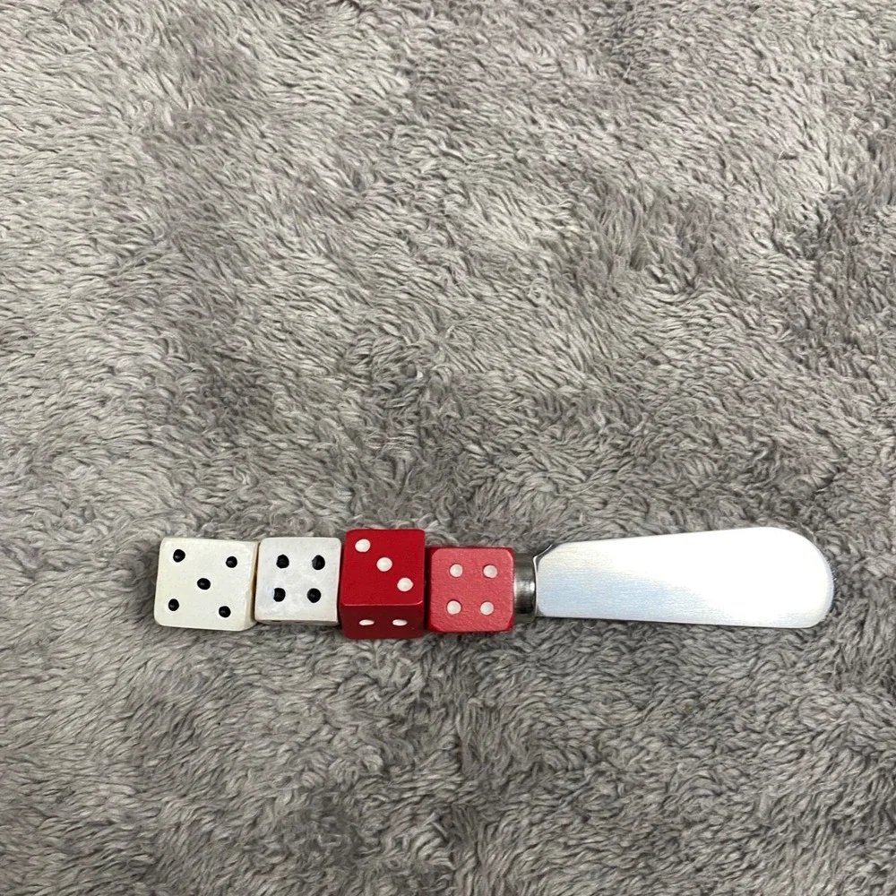 Boston Warehouse Dice & Poker Chips Spreader